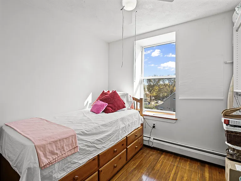 95 Florida St #2 — Photo 3