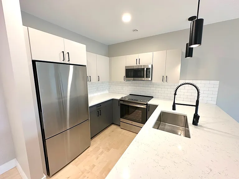 20 Upper Falls Rd #201 — Photo 3