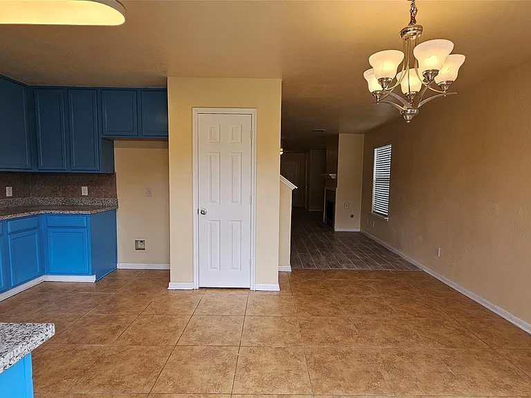 22135 Greengate Dr — Photo 7