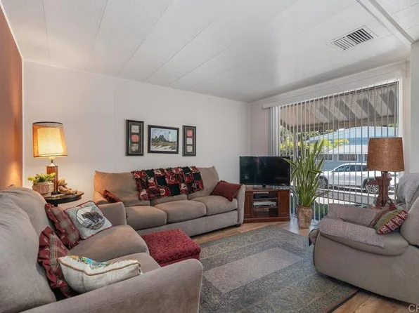 2300 E Valley Pkwy Spc 235, Escondido, CA 92027