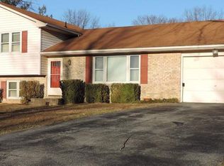 322 Fredericktowne Dr, Stephens City, VA