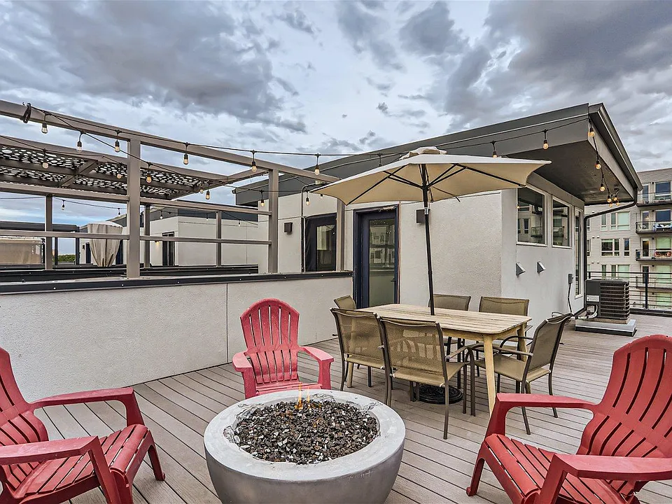 Private Rooftop