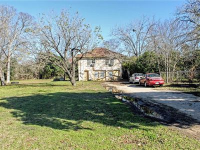 524 S Guadalupe St, Lockhart, TX, 78644
