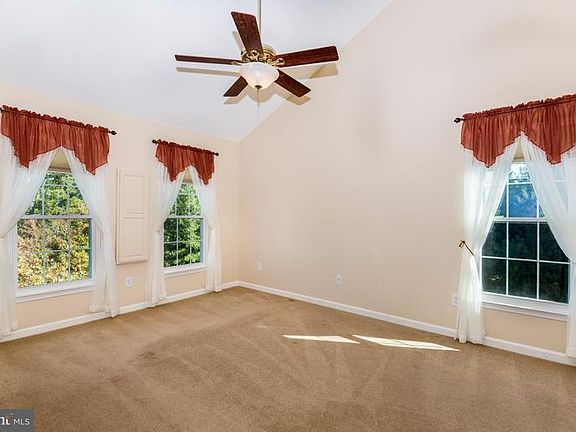 2nd image of 137 Glyndon Trace Dr #137