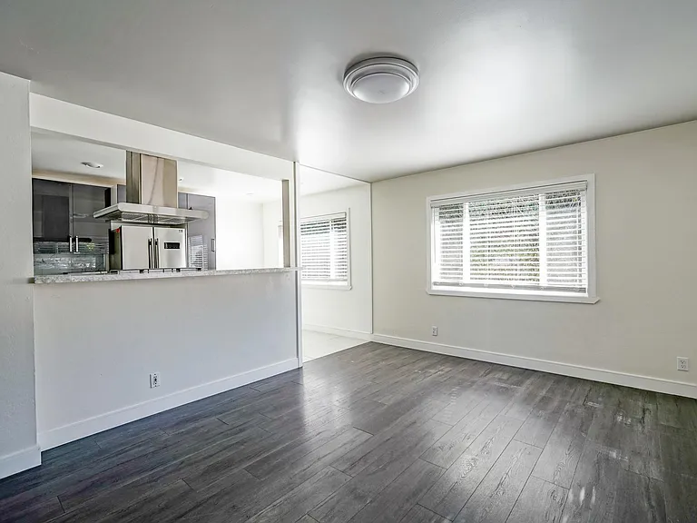 826 Archer St #826 — Photo 13