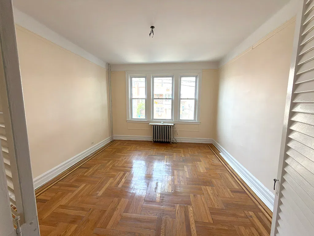 3 bed, 1100 sqft, $3,100 — Photo 4