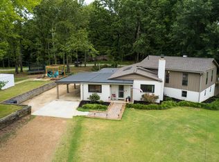 989 Sanford St, Henderson, TN 38340