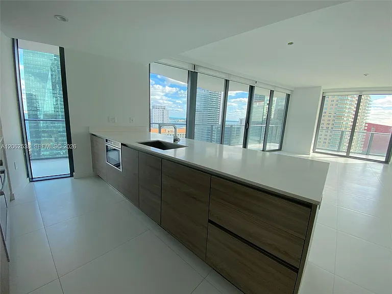 1300 S Miami Ave #2105 — Photo 4