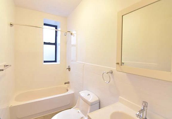 5th image of 221 Linden Blvd #18EE