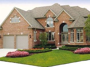 21454 Gentry Dr, Macomb, MI 48044