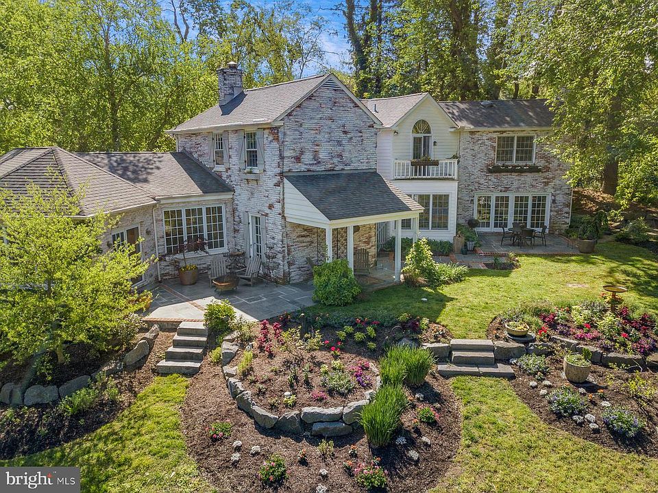 1st image of 4 Westbrae Ln