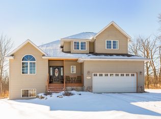 8630 66th St SE, Alto, MI 49302