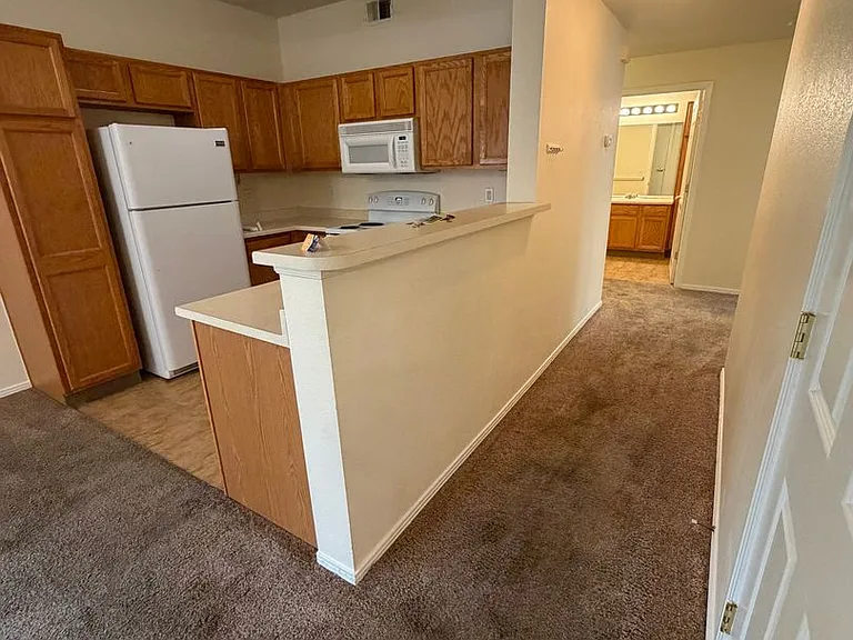 3002 W Elizabeth St #22C — Photo 3