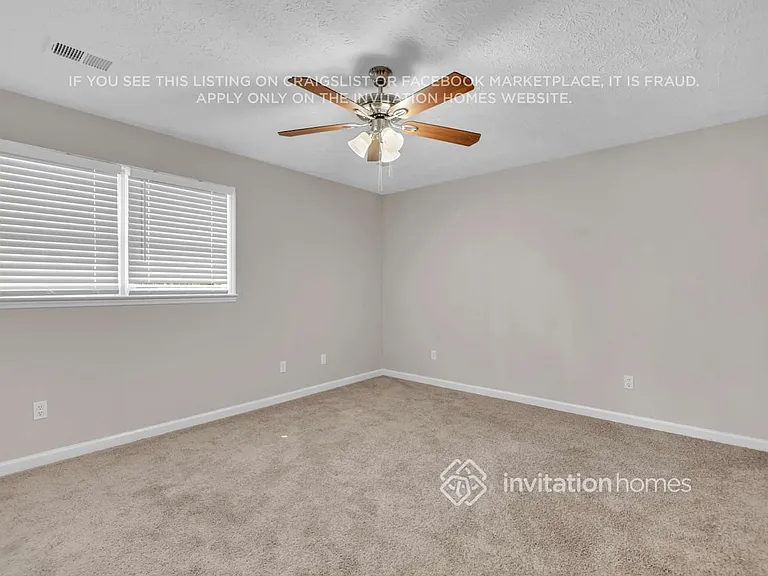 4877 Hawk Trl NE — Photo 11