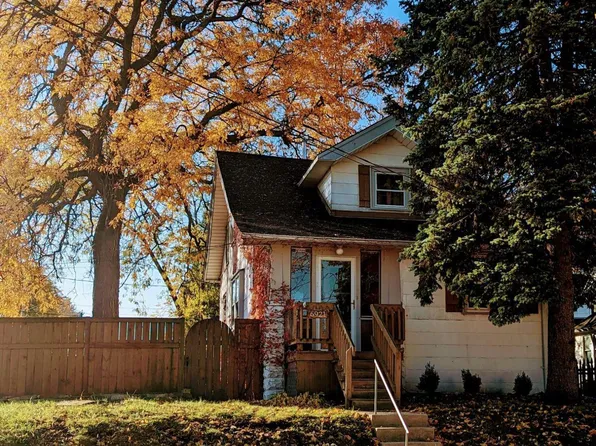 6921 West Rogers STREET, Milwaukee, WI 53219