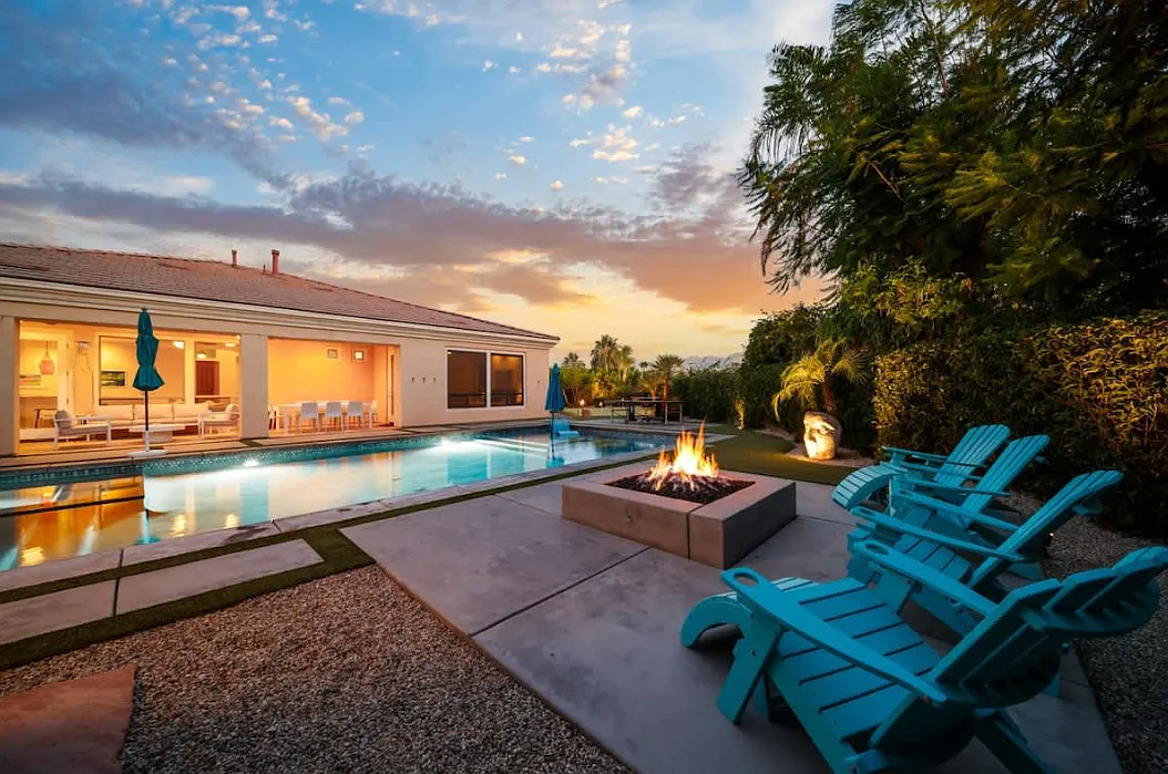 4 bed, $6,000 — Photo 1