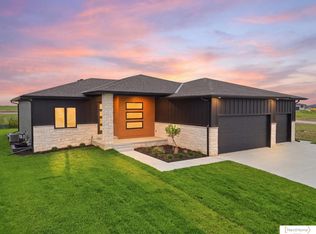 8921 Dragonfly Ln, Lincoln, NE 68526