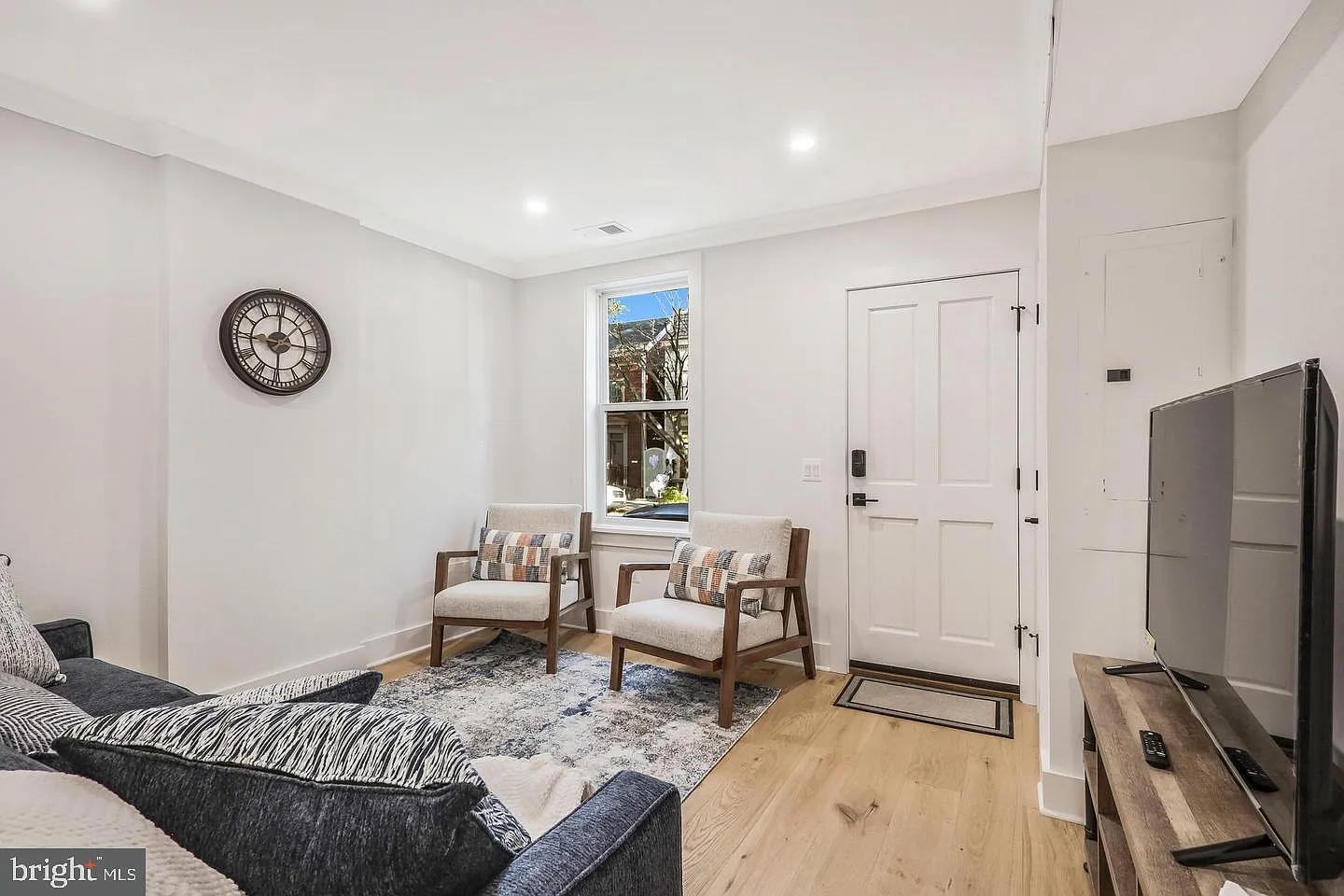 2 bed, 2.5 bath, 1452 sqft, $4,395 — Photo 4