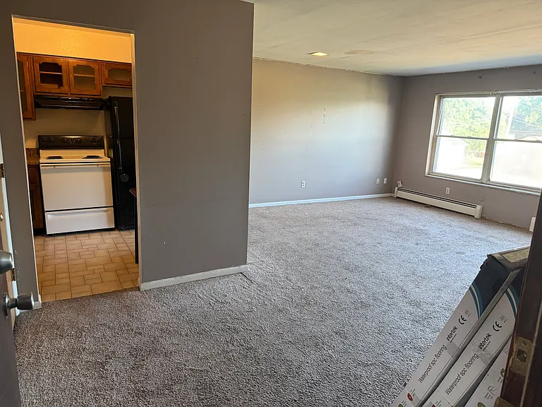 37 Kenbrook Dr #1 — Photo 4