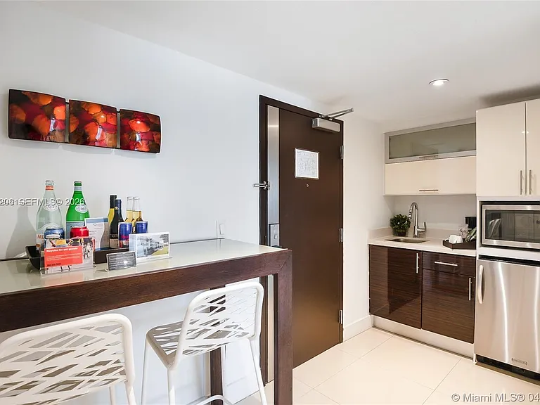 290 Bal Bay Dr #107 — Photo 9