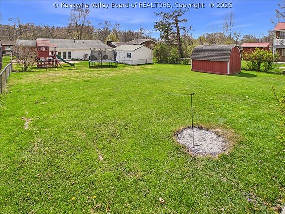 5th image of 589 Fairwood Rd