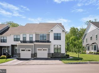 41 Umbrell Dr, Eagleville, PA 19403