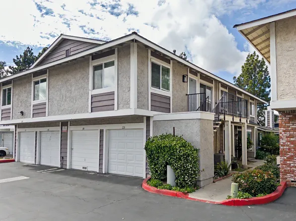 510 Spring Rd APT 120, Moorpark, CA 93021