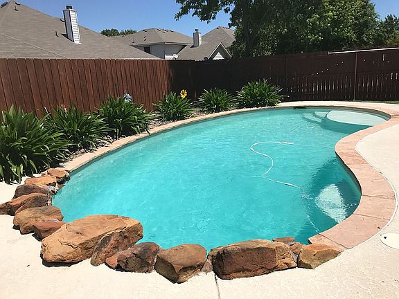 4th image of 1008 Badbury Ln