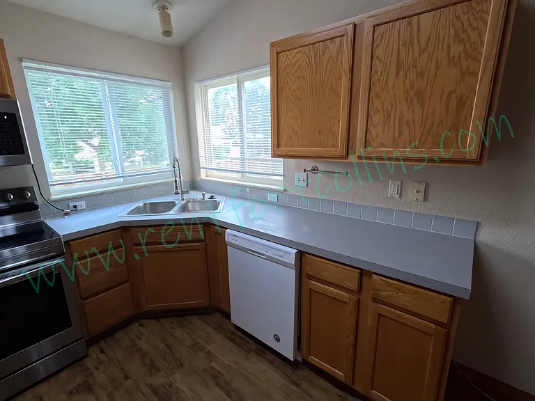 1032 Lavender Ave — Photo 18