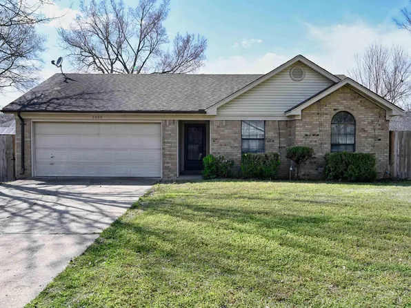 3003 Andrew Dr, Bryant, AR 72022