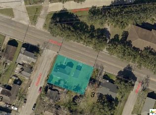 1801 E North St, Victoria, TX 77901