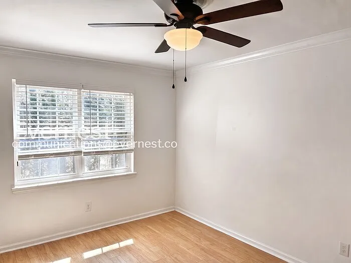 2086 Montreat Cir — Photo 9