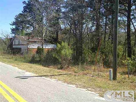 2nd image of 126 Anderson Ave