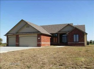 1212 N Lake Rd, Cheney, KS 67025