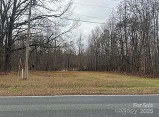 1651 Mollys Backbone Rd, Sherrills Ford, NC 28673