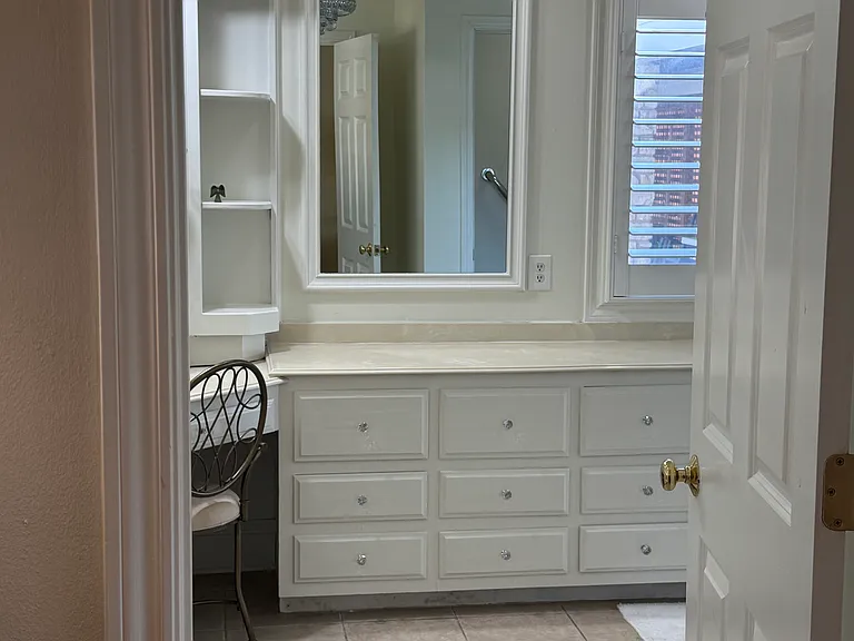 2 Lambert Ct — Photo 53
