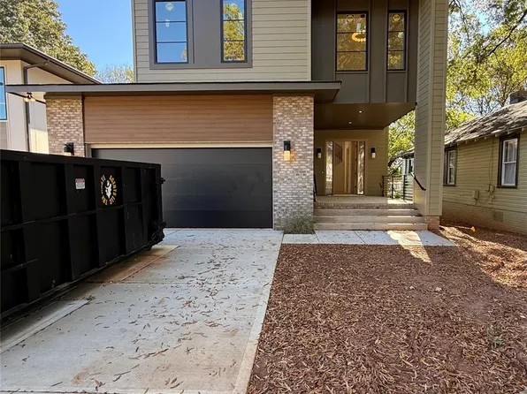 1019 Ambassador St, Charlotte, NC 28208