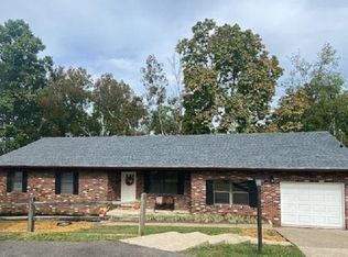 2 Wolfe Dr, Huntington, WV 25705