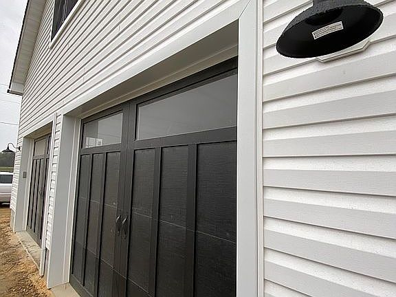 4th image of 12019 Coachmen Ln