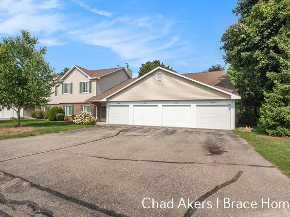 3100 Windcrest Ct NE, Grand Rapids, MI 49525