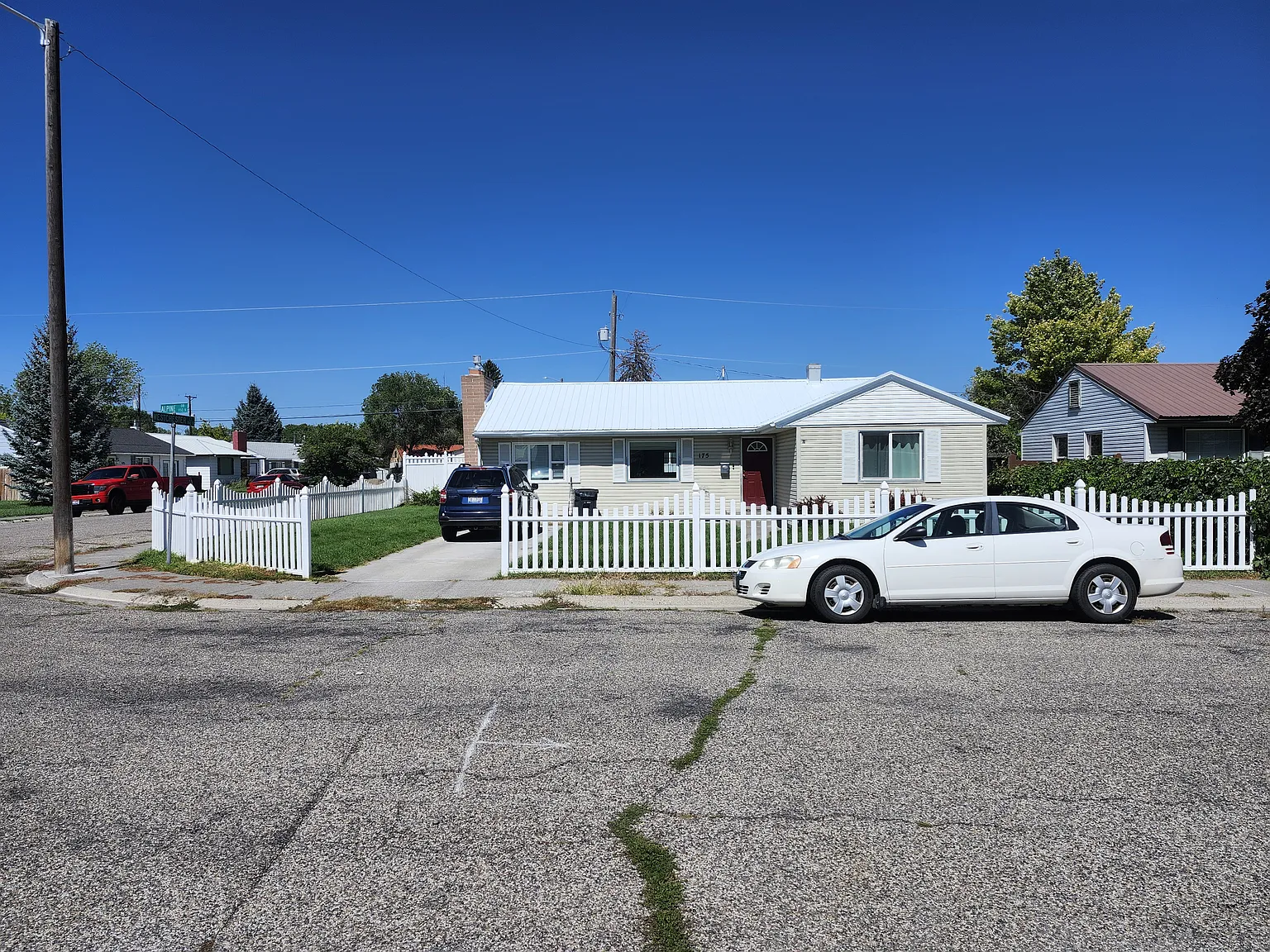 3 bed, 1284 sqft, $1,525 — Photo 1