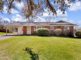 4404 Deerfield Rd, Knoxville, TN 37921