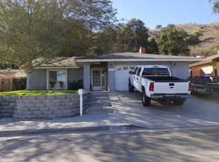 1136 Fuchsia Ln, Santa Paula, CA 93060