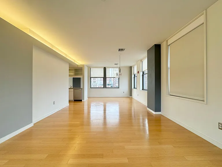 912 Baltimore Ave #901 — Photo 8