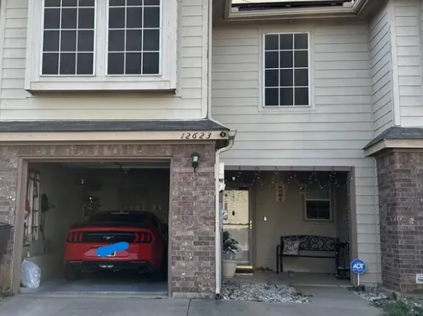 12623 Oceanside Dr, Euless, TX 76040