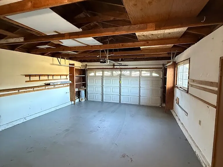 15148 Oro Grande St — Photo 47