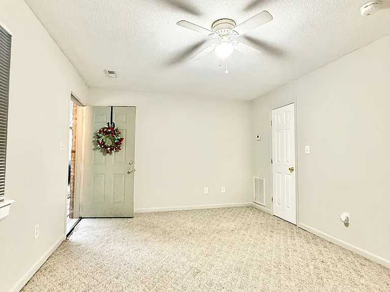 102 Carter Sells Rd — Photo 2