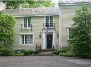 422 Oliver Rd, Sewickley, PA 15143