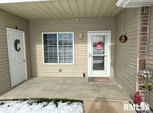 320 E Franklin St #104, Eldridge, IA