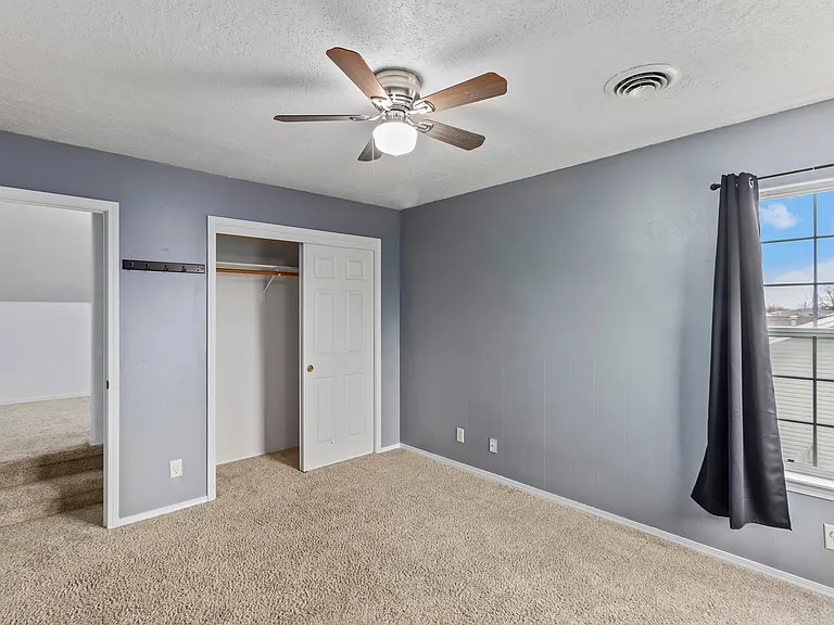 624 Greentree Way — Photo 16